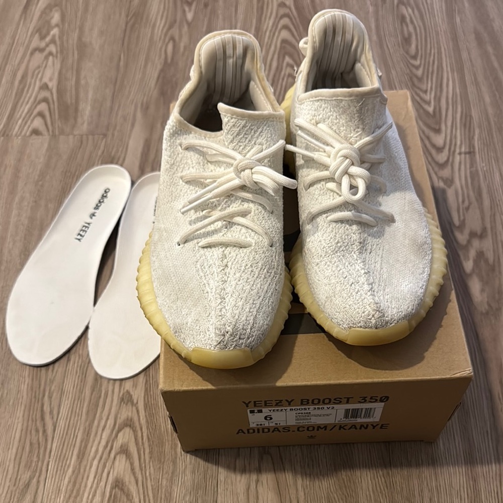 Adidas Yeezy Boost 350 V2 - WHITE